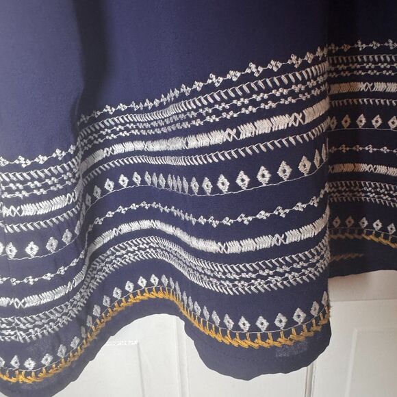 Anthropologie THML Chana Embroidered Dress, XSP, Navy Shift Tunic Lined V-Neck - Picture 6 of 8
